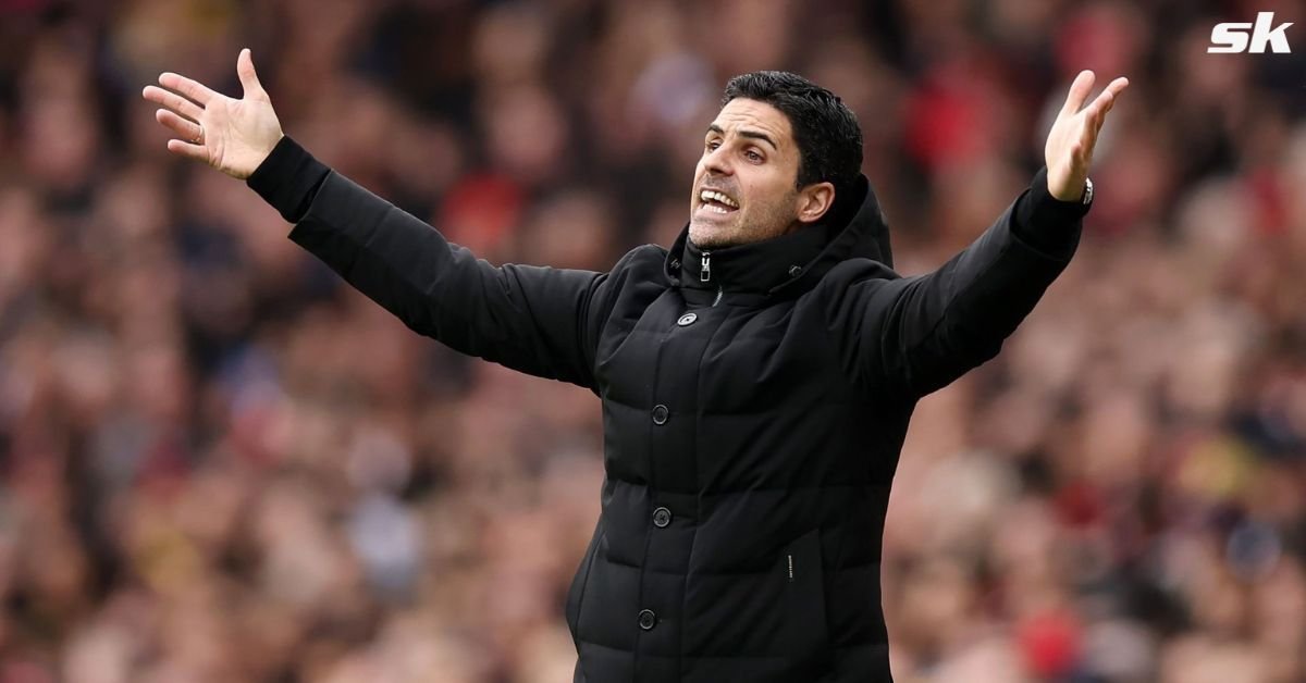 Arsenal manager Mikel Arteta reacts during a game.