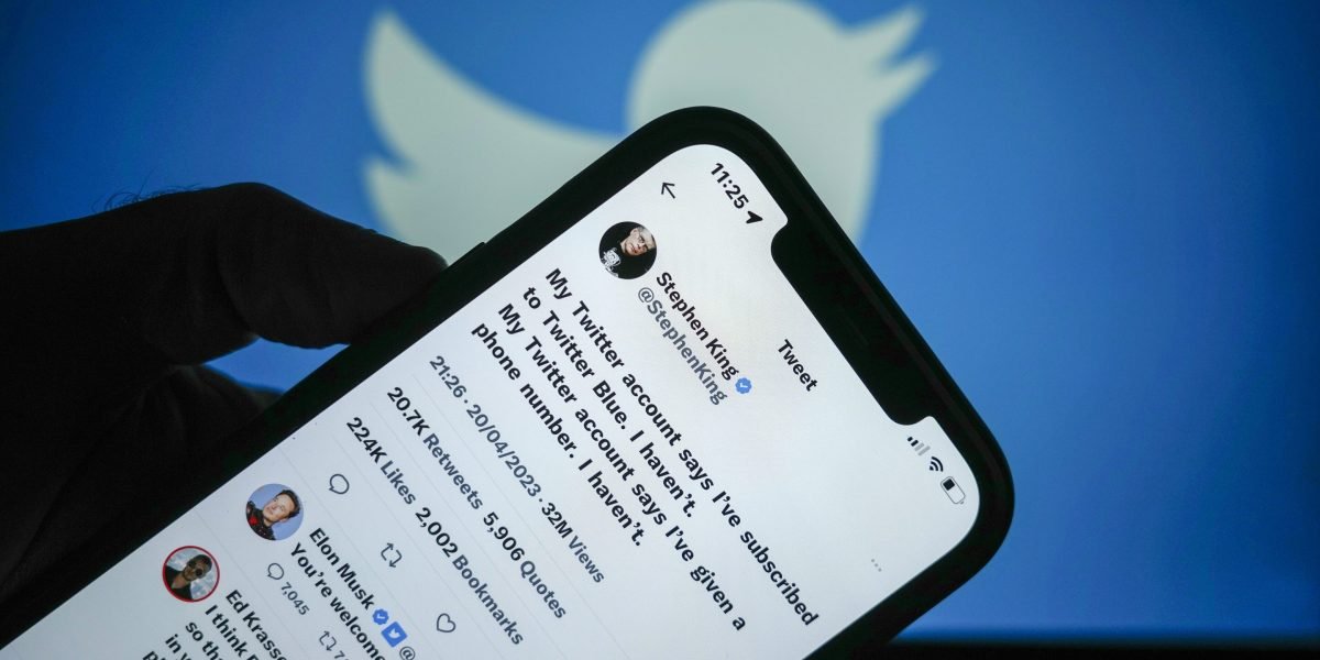 Twitter blue checks for dead celebrities adds to confusion over Elon Musk’s changes