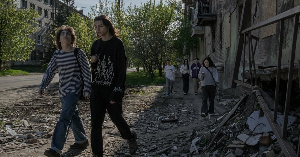 Another Casualty in Ukraine: Teenage Years