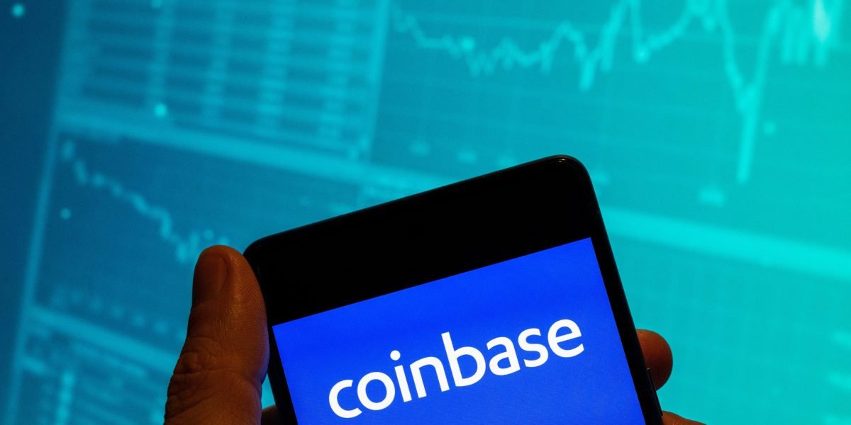 Coinbase stock jumps 8% after the crypto exchange reports smaller than expected loss and an increase in subscription revenue