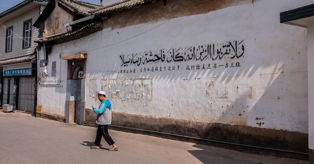 As China Cracks Down on Mosque Domes, One Town Pushes Back