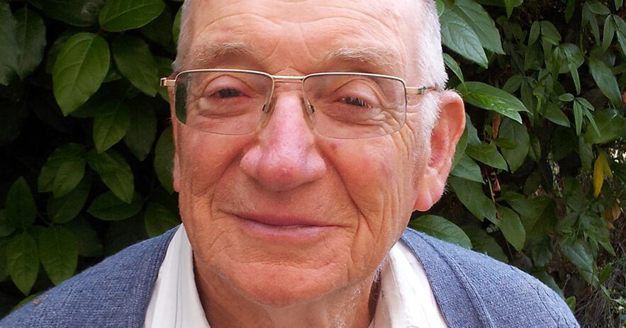 Haim Roet, Who Kept Holocaust Victims’ Names Alive, Dies at 90