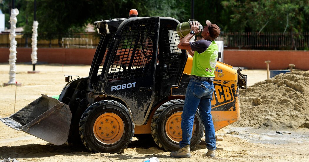 The Economic Fallout From Extreme Heat Will Rise Over Time