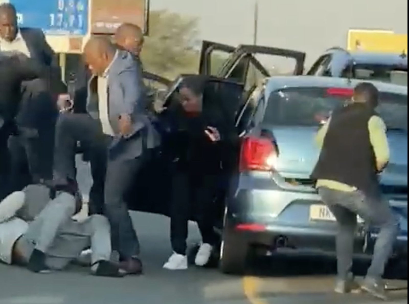 South African Deputy President’s Bodyguards Filmed Brutally Beating Civilians | The Gateway Pundit | by Richard Abelson | 123