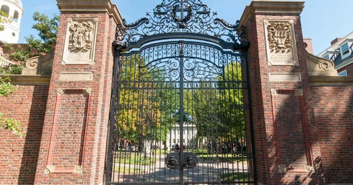 Legacy Admissions: Black and Latino Groups File Civil Rights Complaint Against Harvard for Favoring White People | The Gateway Pundit | by Cristina Laila | 42